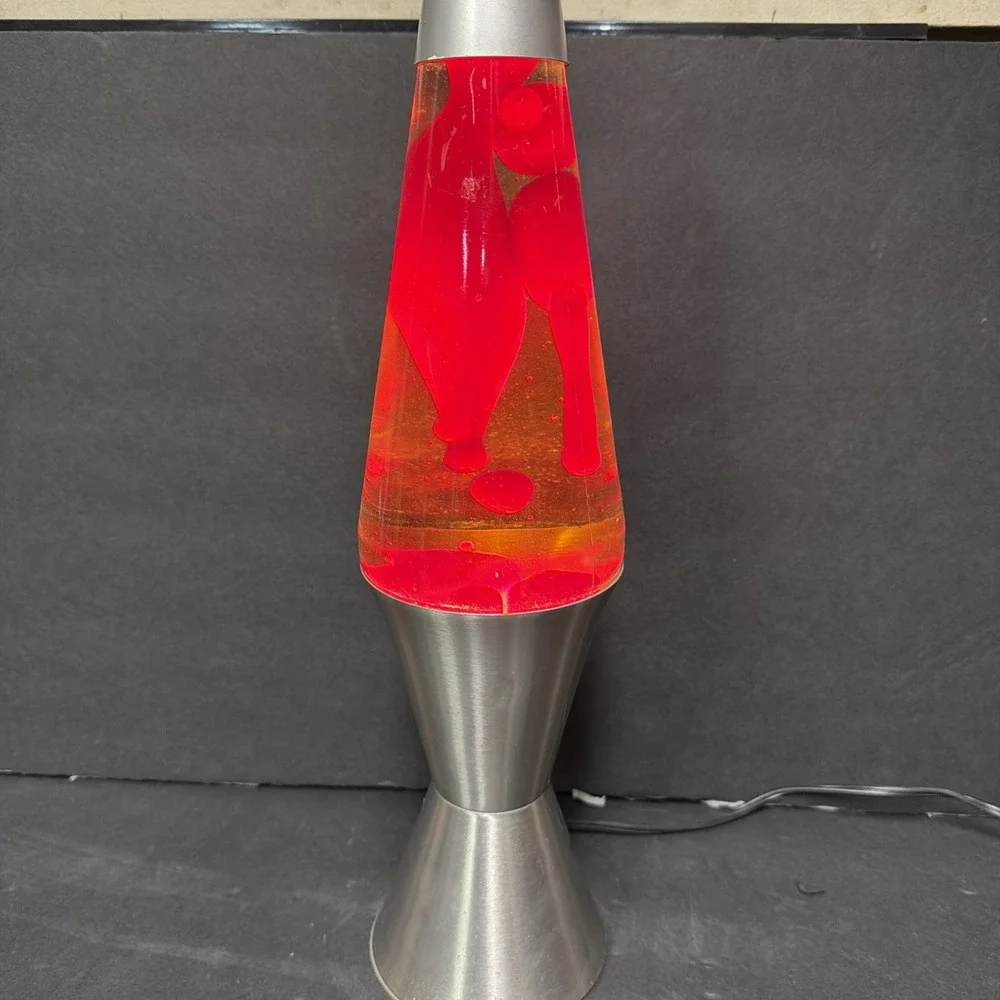 Vintage LAVA LITE Lamp Yellow liquid with red wax Complete Working 16.5
